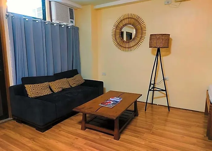 Silong: The Modern Bahay Kubo Манила